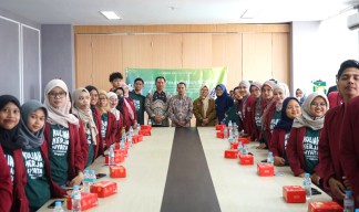 Gerakan Kabur Aja Dulu, 30 Mahasiswa UM Surabaya Pilih Singapura