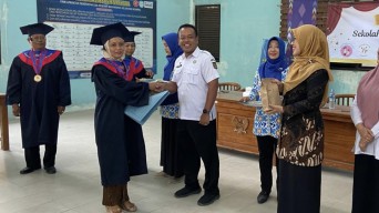 Lulus Sekolah Orang Tua Hebat 2, Ibu-ibu di Ngampel Kota Kediri Makin Pede Asuh Anak