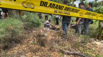 Mayat Terikat Dengan Kepala Terbungkus Ditemukan di Lamongan
