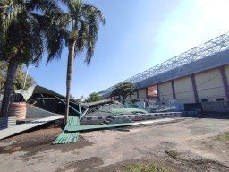 Atap Stadion Gelora Penataran Blitar Rusak, Kerugian Capai 2 Miliar