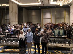 Komisi X DPR RI dan Kemendikbud Gelar Diseminasi Diplomasi Bahasa di Surabaya