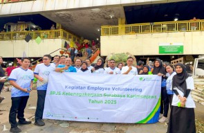 BPJS Ketenagakerjaan Surabaya Karimunjawa Go Green di Pasar Keputran