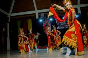 Puluhan Penari di Tulungagung Belajar Gadrung Marsan