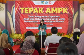 Mbak Cicha Beri Pendampingan Puluhan AMPK di Kediri, Hadirkan Psikolog