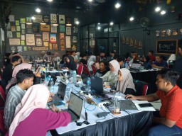 Cafe Time Line Jember Diserbu Pemburu Visa Australia Antar Kota