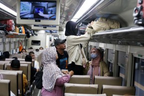 Kereta Api Makin Diminati, KAI Daop 8 Surabaya Catat Rekor 9 Juta Penumpang