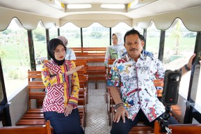 Wali Kota Kediri Belajar Pengelolaan Sampah di TPA Winongo Madiun