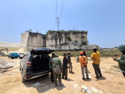 PLN Tinjau Sutet di Area Tambang Batu Kapur Lamongan, Rawan Longsor