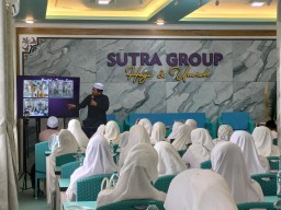Owner Sutra Tour Lamongan Ungkap Ngerinya Bisnis Travel Umroh, Banyak Agen Nakal