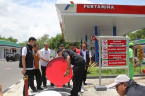Respons Keluhan Motor Brebet Diduga Akibat Pertalite, Polisi Sidak SPBU di Kota Kediri