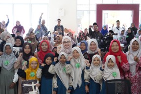 Mbak Cicha Kuatkan Karakter Positif Generasi Emas Lewat Festival Anak Shaleh