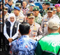 Kapolri Pimpin Apel Bersama 4.425 Ojol Jogo Jatim