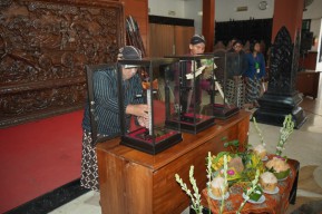 Keris Milik Presiden Prabowo dan Fadli Zon Ramaikan Pameran di Trenggalek