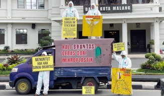 Komunitas Brantas Mbois Geruduk Balai Kota Malang