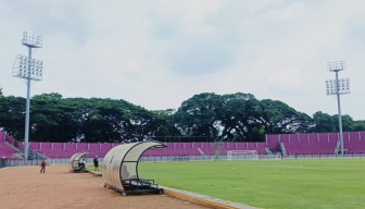 108 Lampu LED Baru Stadion Brawijaya Kediri Terpasang