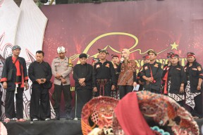 Apresiasi Festival Kampung Pecut, Ini Harapan Wali Kota Kediri