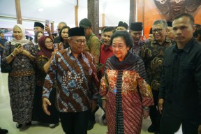 Megawati Hadiri Seminar Peringatan Konferensi Asia Afrika di Blitar