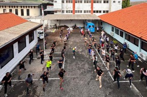 Hotel Santika Pandegiling Surabaya Ajak Pasien Rehabilitasi BNN Hidup Sehat