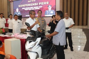 Operasi Sikat Semeru 2025, Polda Jatim Kembalikan Motor Kepada Korban