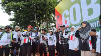 Ride for Palestine 2025 Dilepas Khofifah, Bawa Misi Kemanusiaan Surabaya-Jakarta