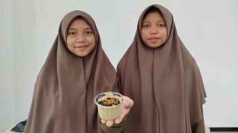 Cegah Penyakit Kanker dan Jantung, Santri di Malang Buat Es Krim Daun Kelor