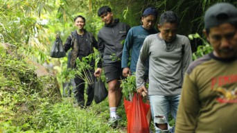 Harmoni Olahraga dan Alam, Sport Trip Tanam 500 Pohon di Lereng Penanggungan