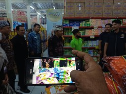Sepekan Jelang Nataru, Satgas Pangan Lamongan Sidak Toserba dan Pasar Tradisional