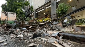 Bupati Lamongan: Perbaikan Ornamen Paduraksa Tunggu Masa Libur