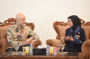 Kota Kediri Buka Peluang Kerja Sama Pendidikan dan Budaya dengan Amerika