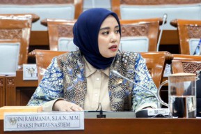 Ning Dini Tagih Gedung Permanen, Anak Sekolah Rakyat Tak Boleh Terus Menumpang