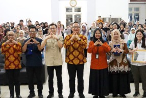 Wabup Gresik Asluchul Alif Buka Workshop Statistik Berdampak untuk Indonesia Maju