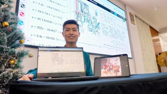 Mahasiswa Ubaya Garap Ilustrasi Natal Pakai Logaritma, Dedikasi untuk Sang Ayah