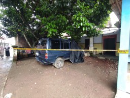 Pria di Blitar Ditemukan Tewas Dalam Mobil