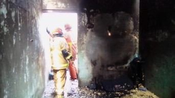 Rumah 2 Lantai di Pegirian Surabaya Terbakar, Dipicu Gangguan Instalasi Listrik