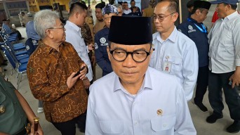 Mendes PDT Kunjungi Lamongan, Pastikan KDMP Tak Saingi UMKM