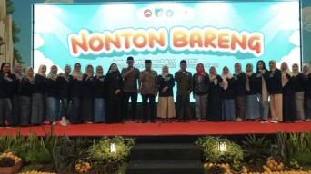 Peringati Hari Anak Sedunia 2025, Pemkab Kediri Nonton Bareng Anak Yatim