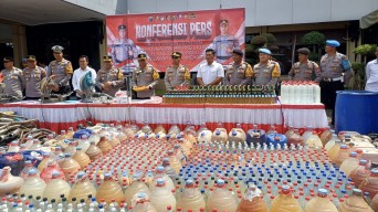 Polres Lamongan Tangkap 539 Pelaku Kejahatan dan Narkoba Sepanjang 2025
