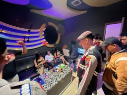 Satresnarkoba Polres Tulungagung Gelar Razia Tempat Hiburan Malam dan Tes Urine