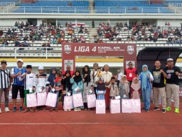 Santuni Anak Yatim Sebelum Bertanding, Persid Jember Raih Kemenangan
