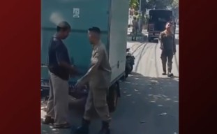 Viral Video Satpol PP Surabaya Terima Pungli, DPRD: Ini Ironis