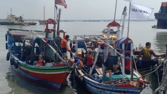 Satpolairud Polres Gresik Amankan 3 Kapal Nelayan Pengguna Jaring Trawl