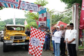 Rally Wisata Mobil Kuno, Mbak Vinanda Ajak Promosikan Sejarah dan Potensi Kota Kediri