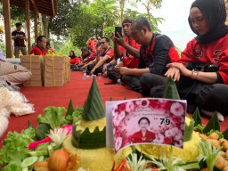 PDIP Jember Rayakan Ulang Tahun Megawati di Bantaran Sungai Bedadung