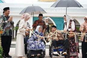 Resmikan Masjid Jami’ Abi Sa’roni, Mbak Vinanda: Makmurkan dan Hidupkan Nilai Keislaman Moderat