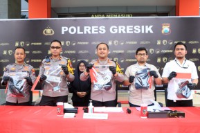 Polres Gresik Ungkap Curat Truk dan Penipuan Penggelapan Motor