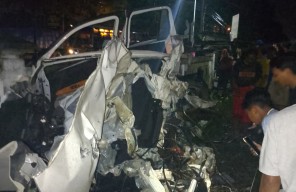 Kereta Api Tabrak Mobil di Lamongan Tewaskan Warga Tuban