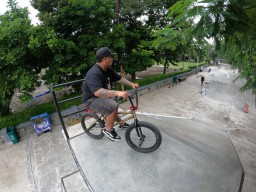 Skate dan BMX Park Kalimas Jadi Ikon Waterfront Kota Surabaya