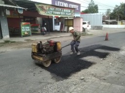 Anggaran Perbaikan Infrastruktur Jalan di Tulungagung Tahun Ini Capai Rp300 Miliar