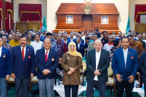 Pengurus KONI Jatim Dilantik, Ini Pesan Gubernur Khofifah