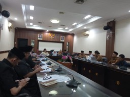 Ratusan Jabatan Kepsek di Jember Kosong, DPRD Desak Dispendik Lakukan Pengisian